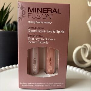 Mineral Fusion Natural Beauty Eye & Lip Kit